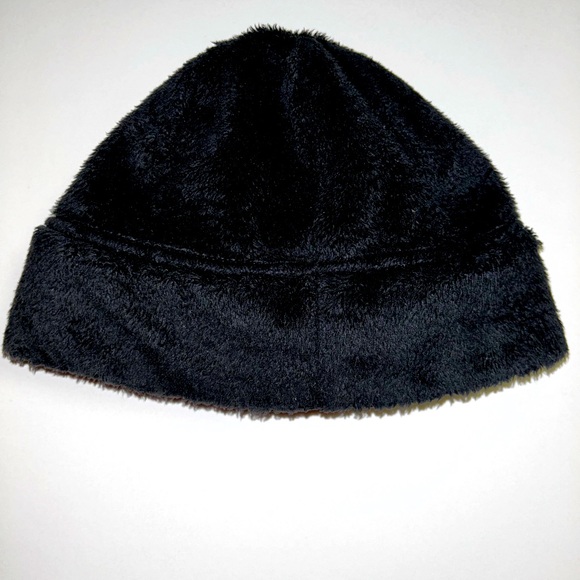 Youth black North Face fleece hat - Picture 2 of 2